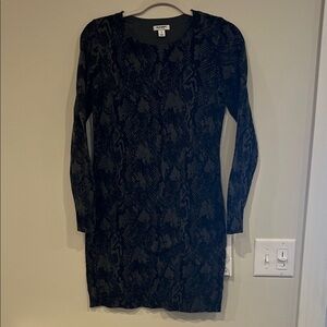 Black and Green Women's Dress